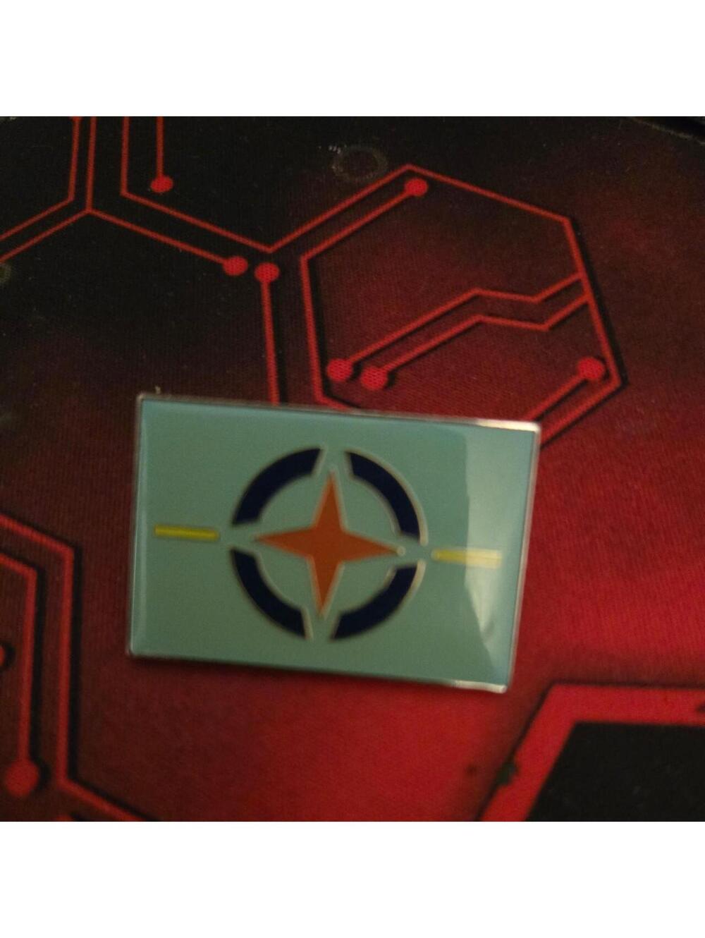 mobile suit Gundam 00 pin